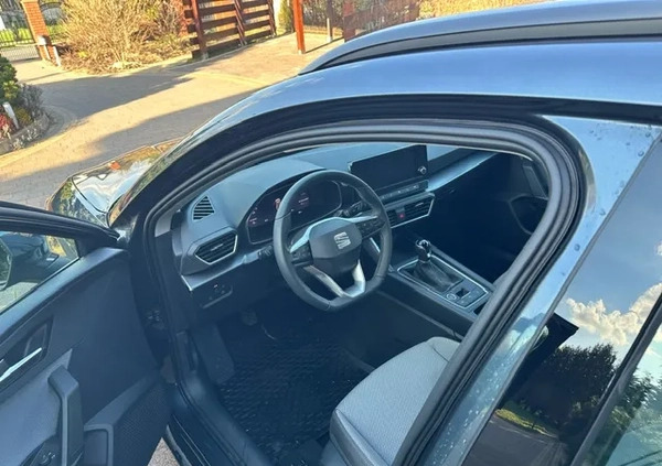 Seat Leon cena 109000 przebieg: 5174, rok produkcji 2023 z Wadowice małe 46